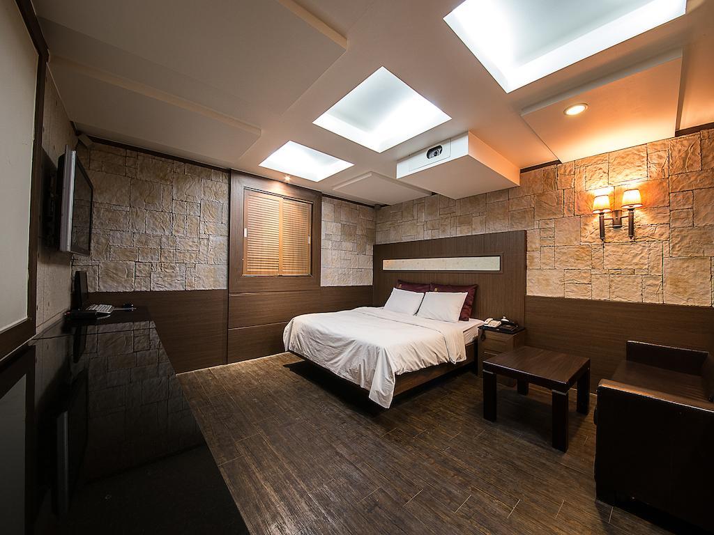 Hotel Valentine Кванмён Номер фото